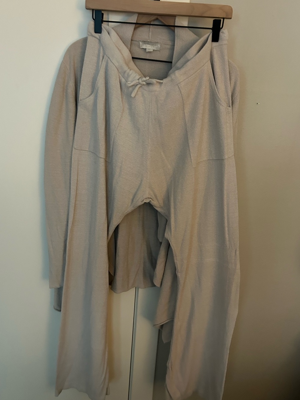 Women’s Barefoot Dreams Fog Gray Cozy Chic Ultra Lite Set in XL